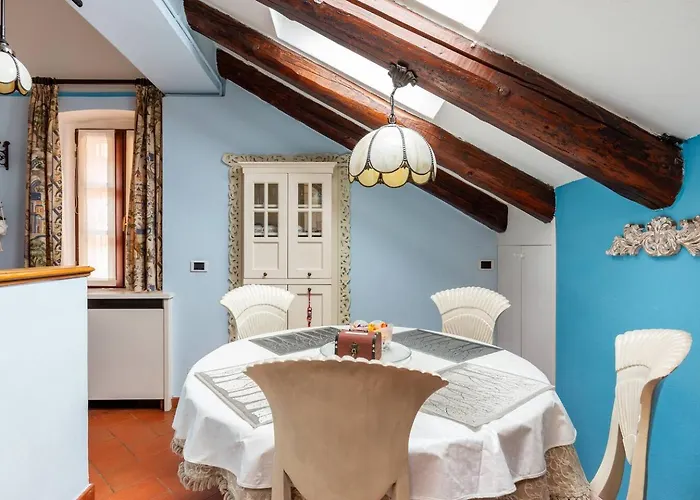 Wonderful Penthouse In The Heart Of Daire Milano