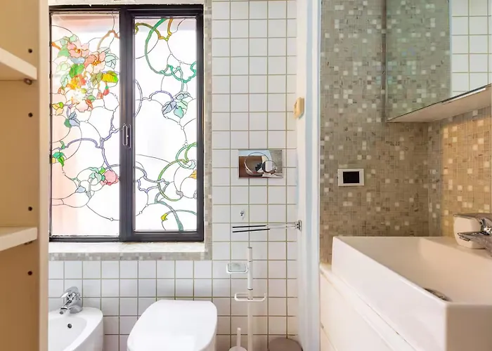 Wonderful Penthouse In The Heart Of Daire Milano